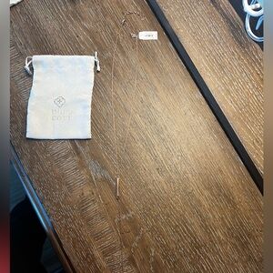 Kendra Scott rose gold necklace